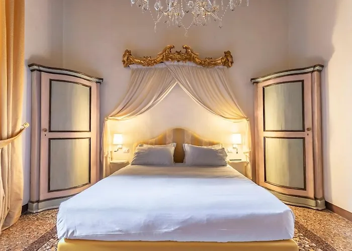 Apartament Palazzo Borghese, A Burghesius Rzym